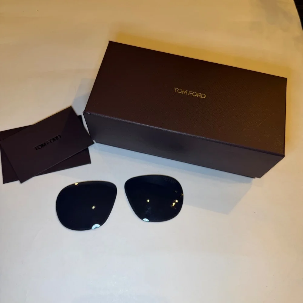 Tom Ford Polarized Replacement Sunglasses Lenses Smoke Gray with Box & Cards
